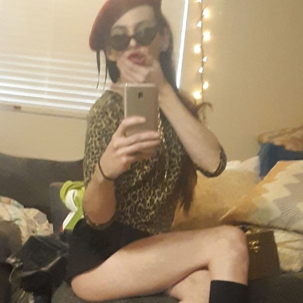 Meet your Posher, Kay